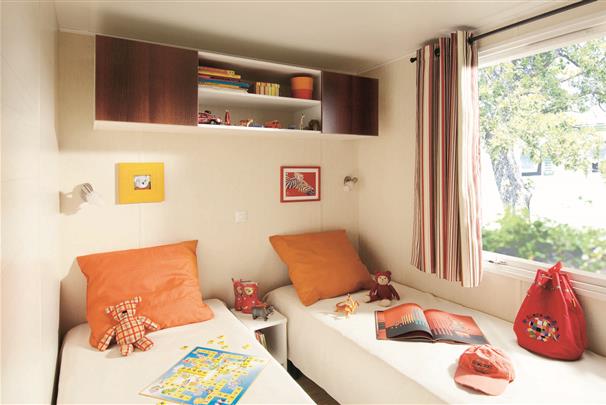 Chambre avec 2 lits simples Location de Mobil-home à Pornichet - Cottage Confort idéal pour 4/6 personnes - CAMPING LES FORGES ***